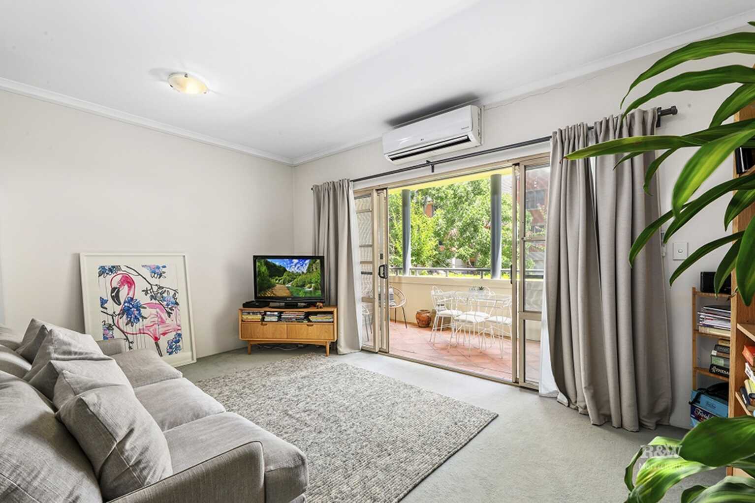 2/6 Williams Parade Dulwich Hill
