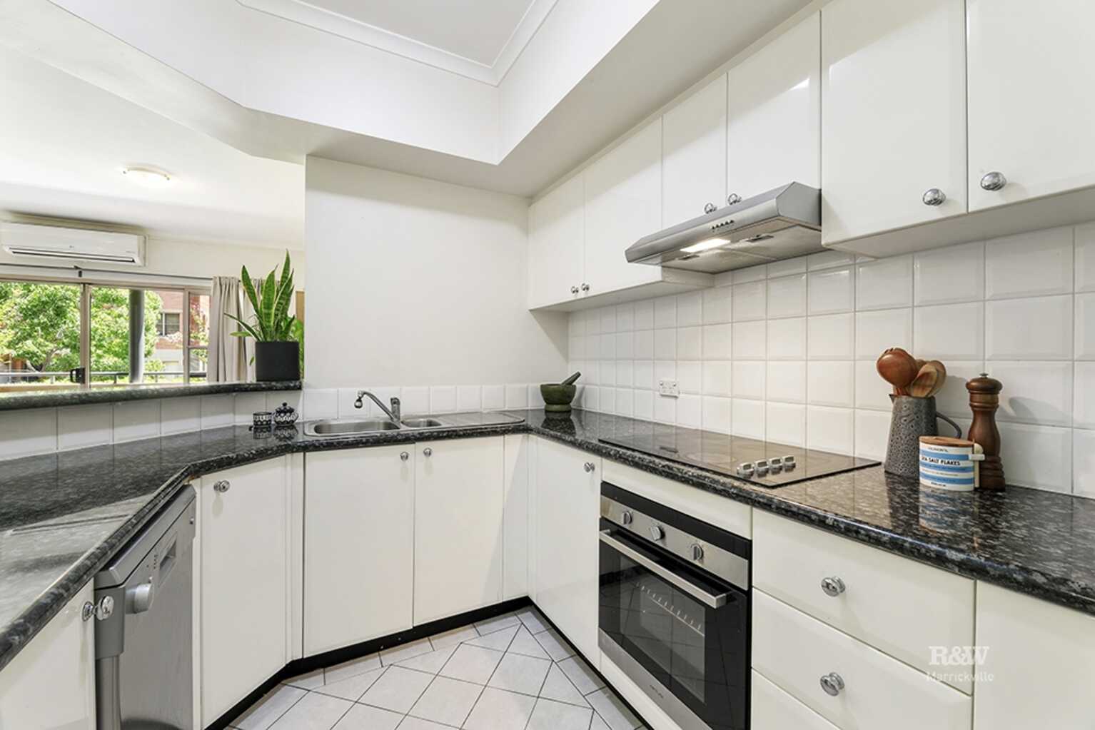 2/6 Williams Parade Dulwich Hill