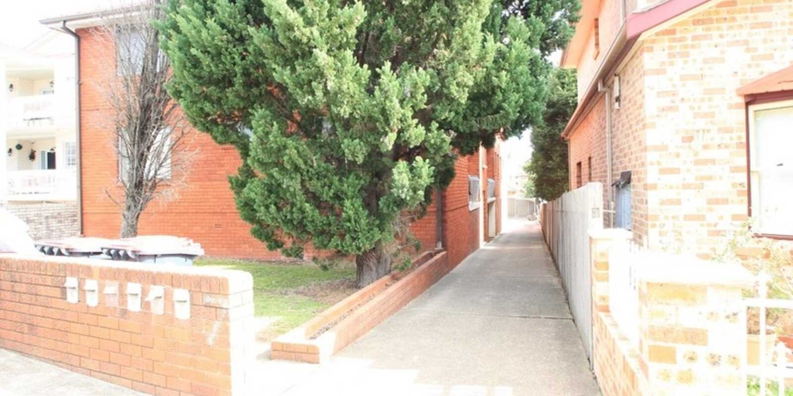 5/7 Mons Street Canterbury