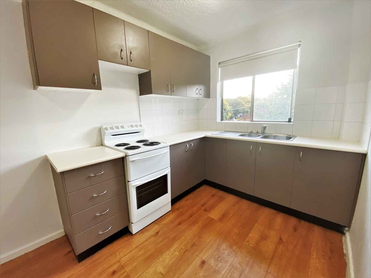 13/11-13 Tavistock Road Homebush West