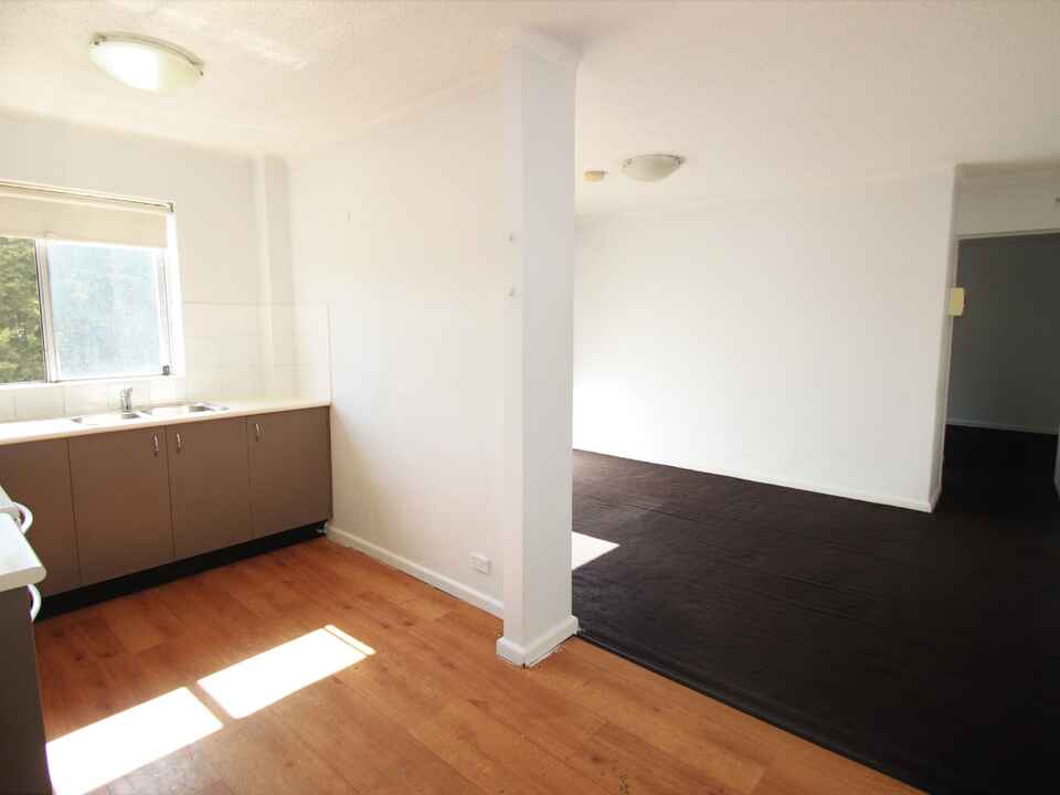 13/11-13 Tavistock Road Homebush West