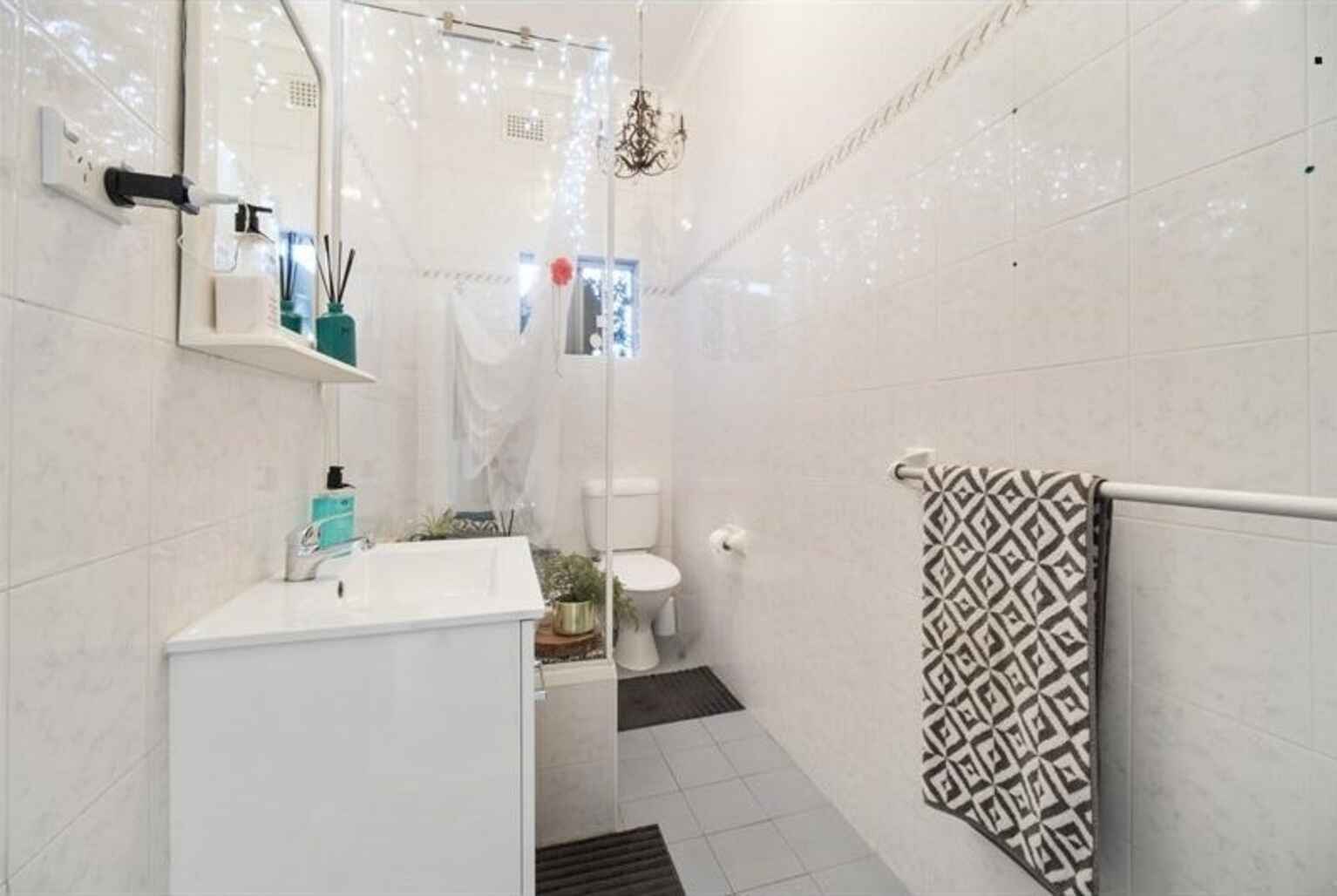 1/207 Norton Street Leichhardt