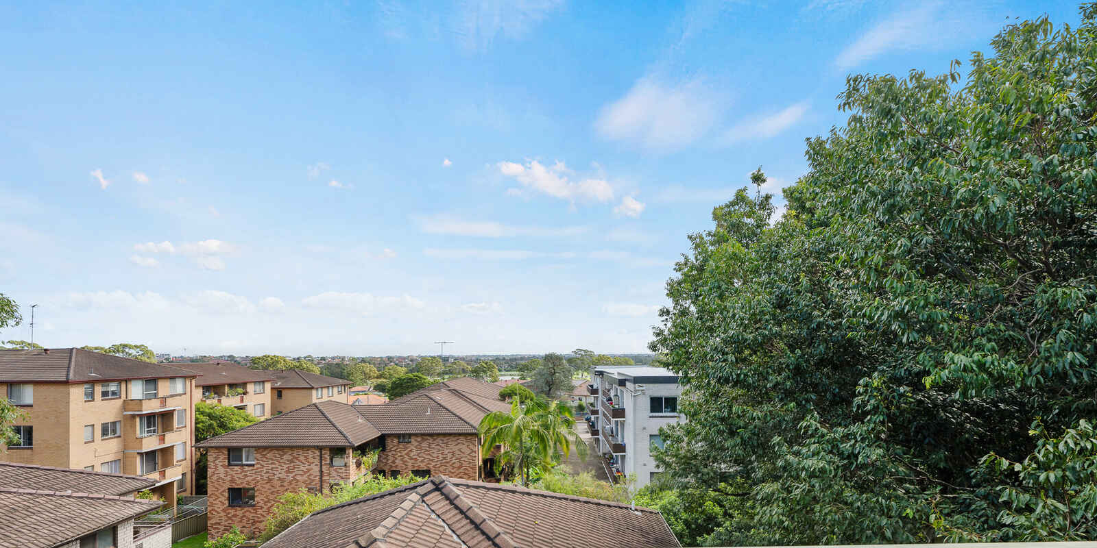 15/8-12 Minter Street Canterbury