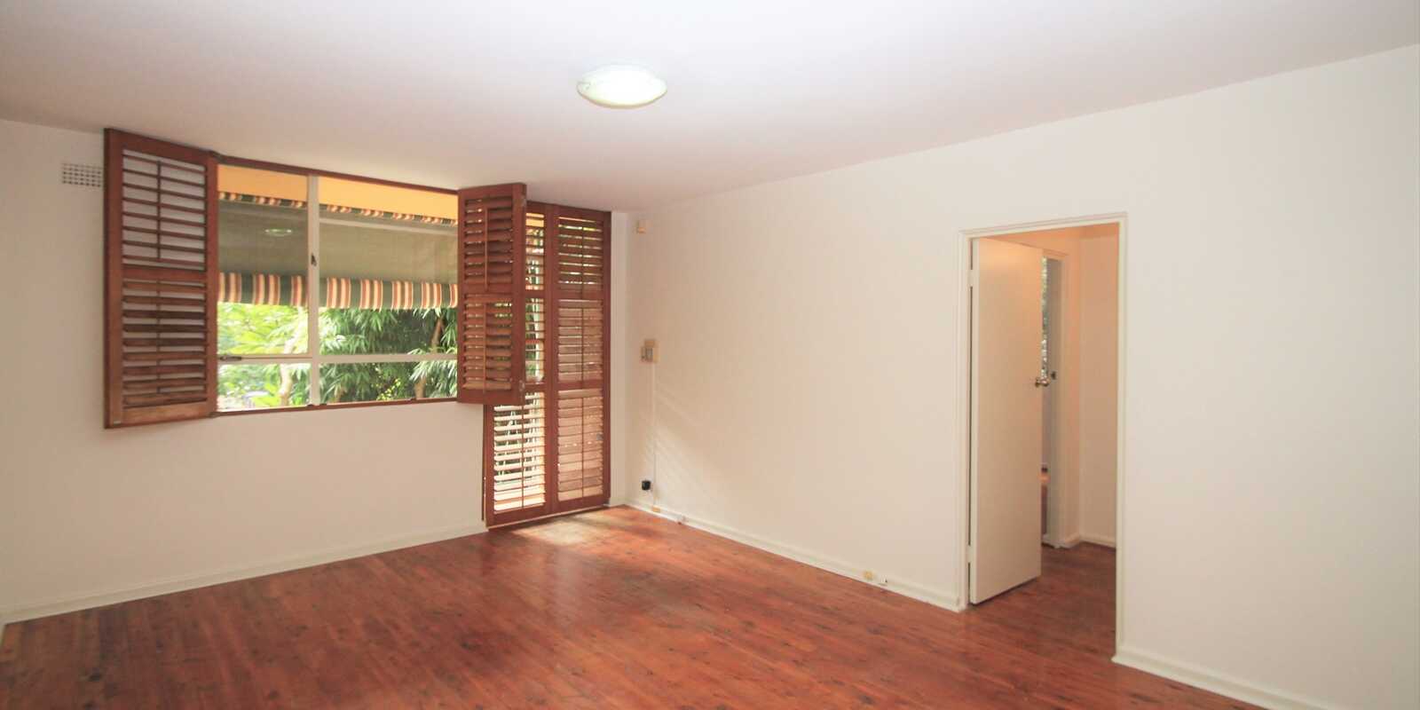 8/18A Ewart Street Marrickville