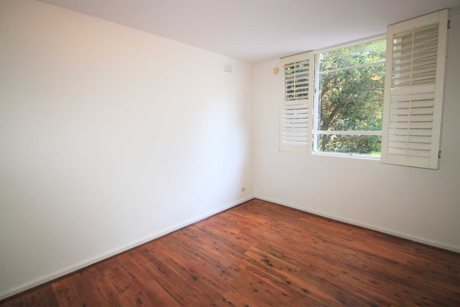 8/18A Ewart Street Marrickville