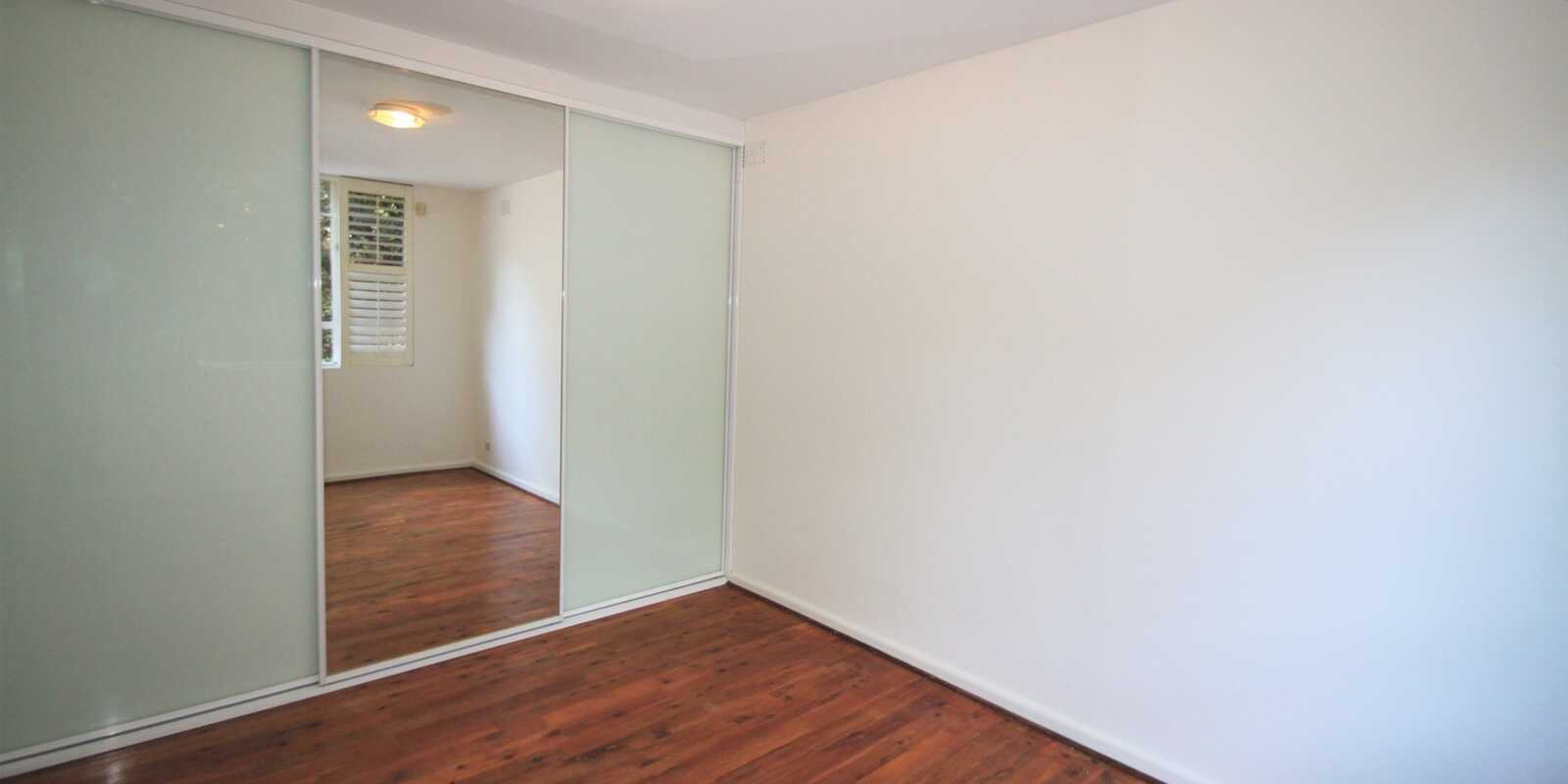 8/18A Ewart Street Marrickville