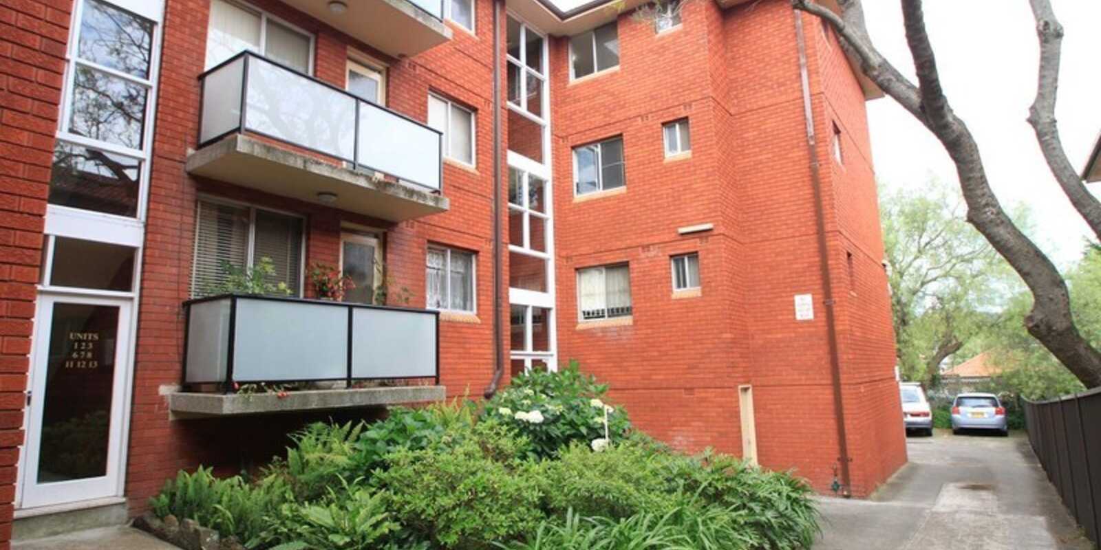 15/8-10 Bayley Street Marrickville