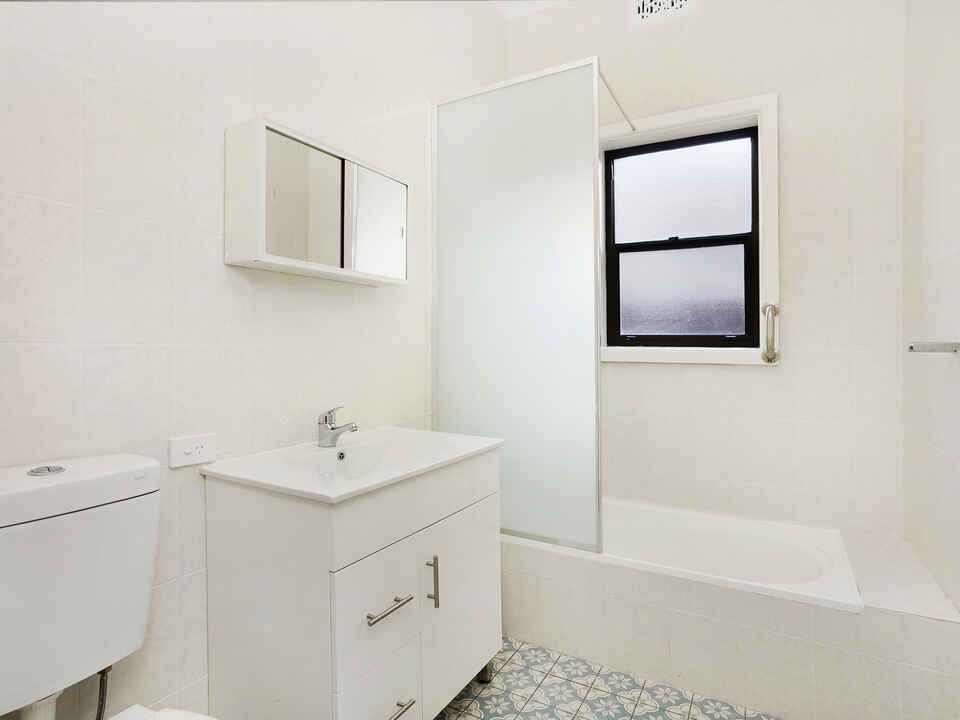 2/20 Crinan Street Hurlstone Park