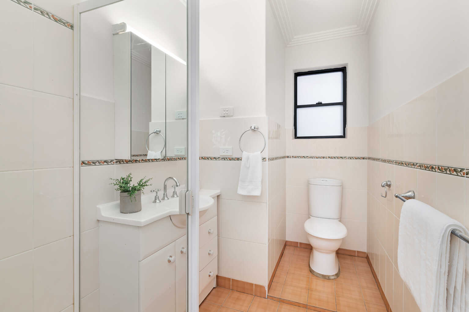 4/16 Smith Avenue Hurlstone Park