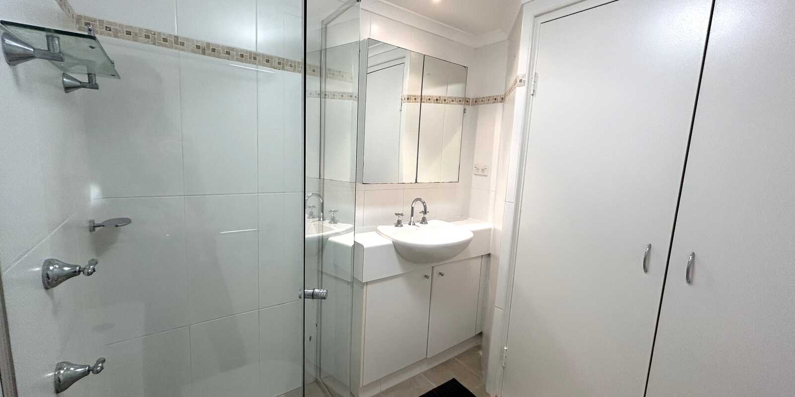 9/52A Nelson Street Annandale