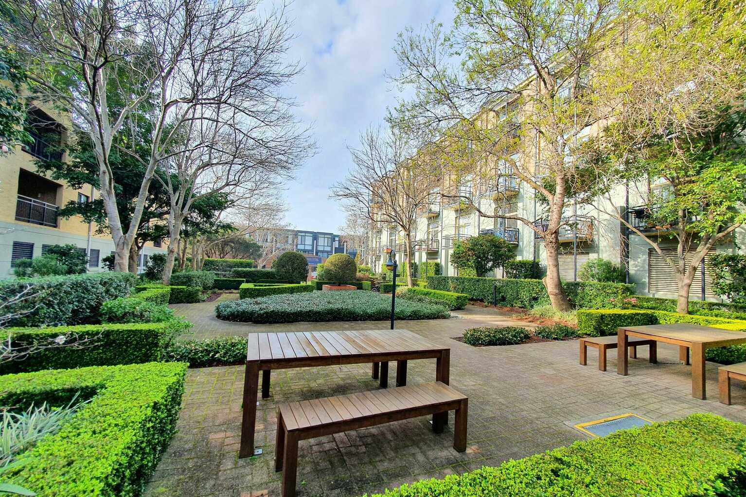 9/52A Nelson Street Annandale