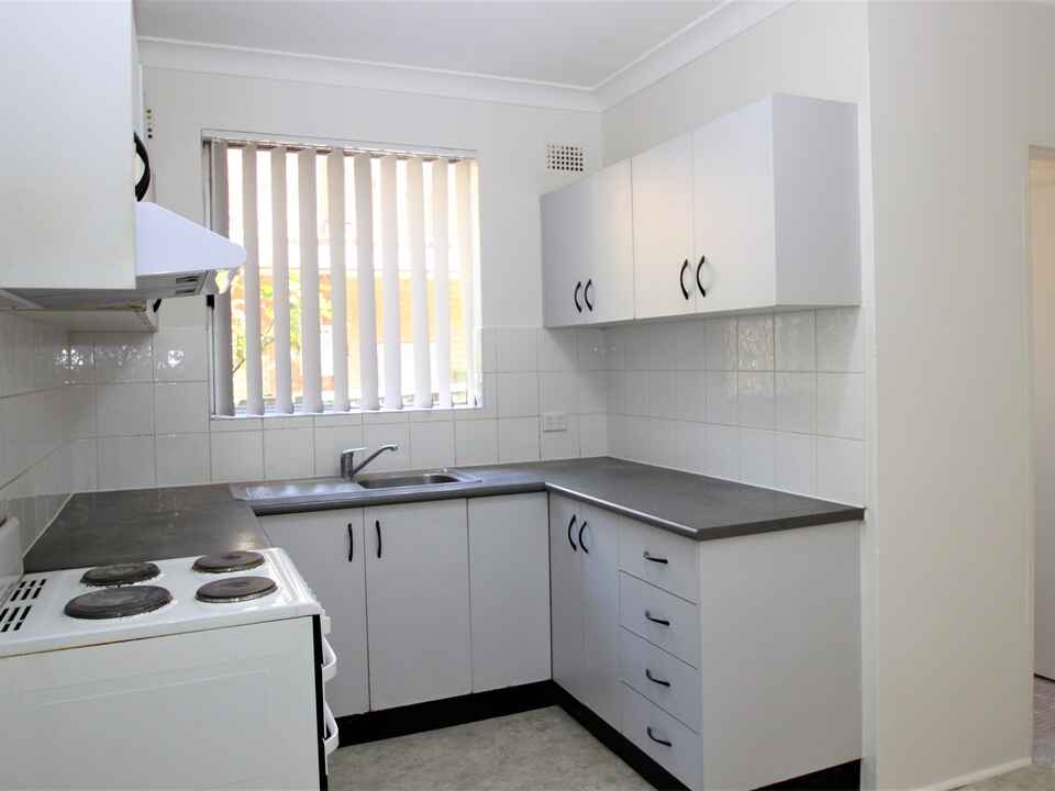 2/23 Park Street Campsie
