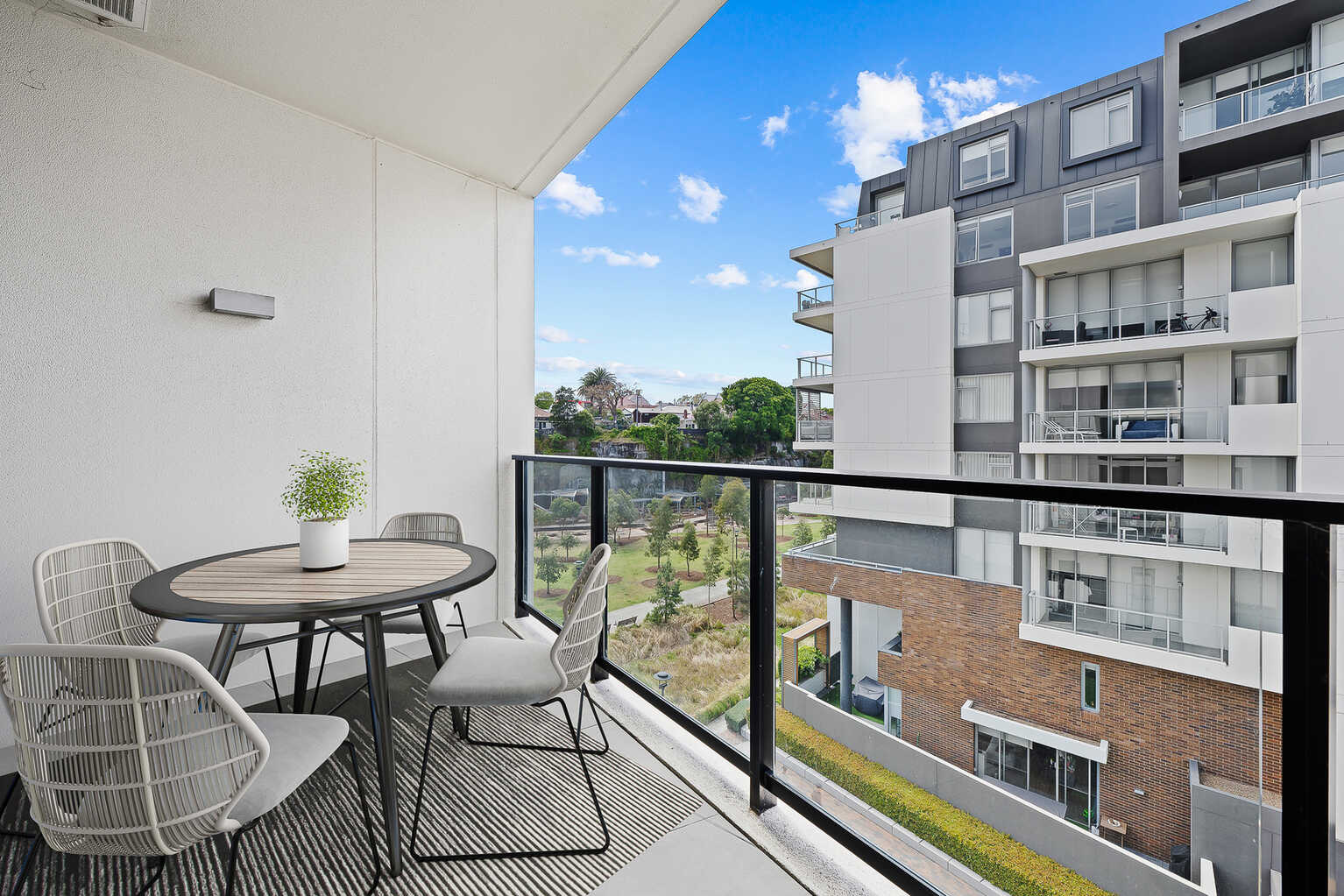 508/147 Ross Street Forest Lodge