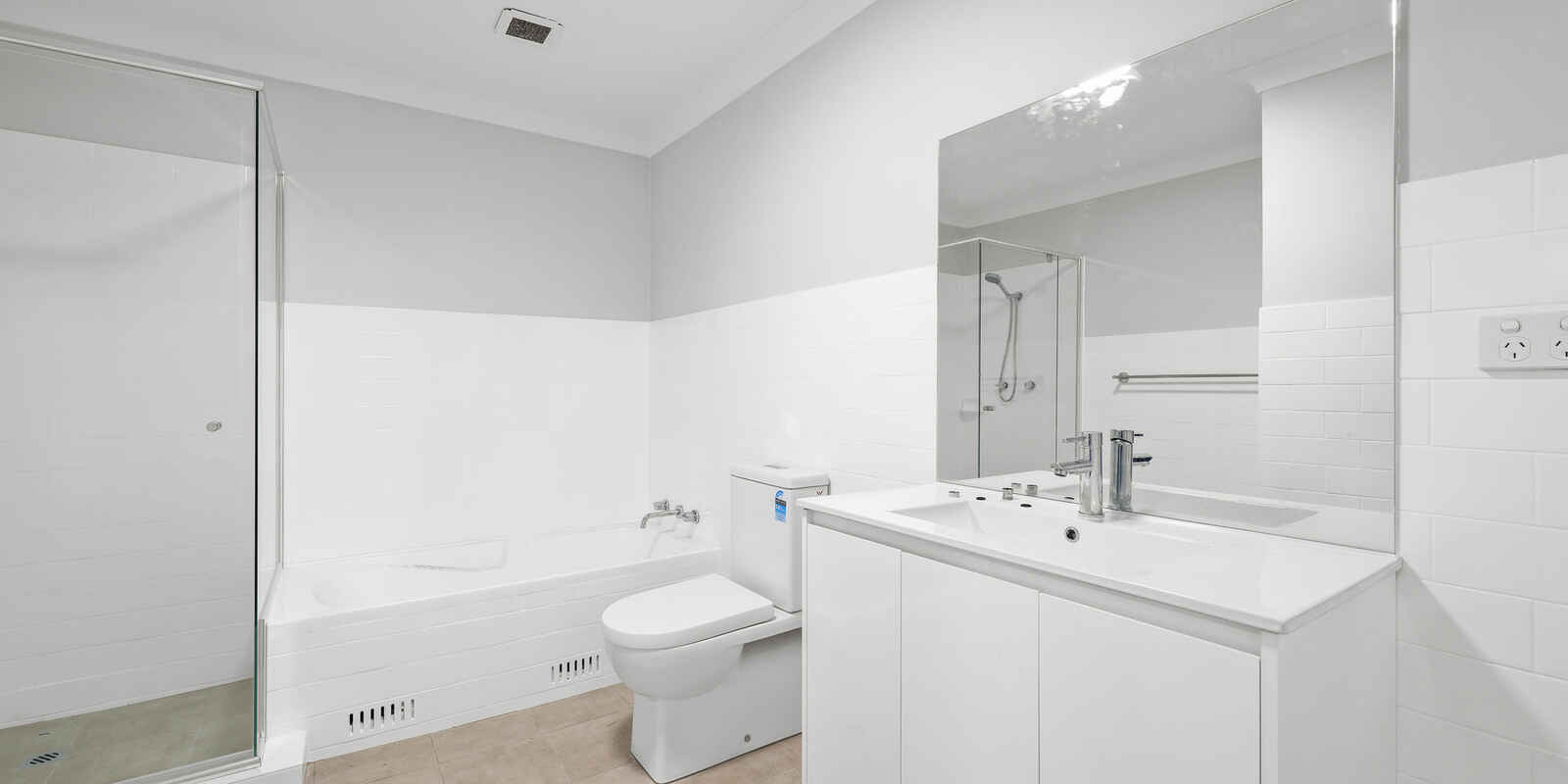 27/13 Hampden Street Beverly Hills