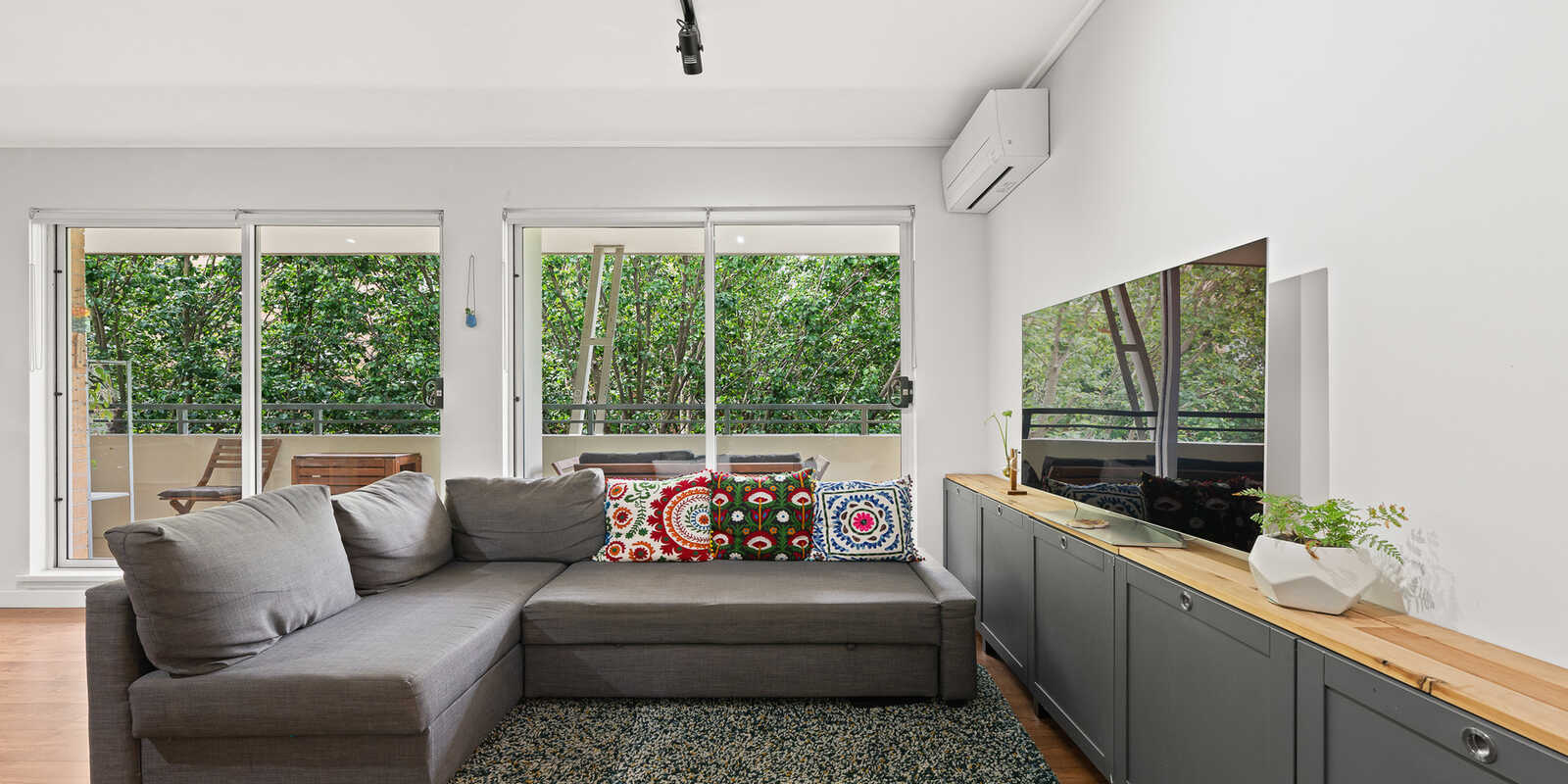 20/20 Close Street Canterbury
