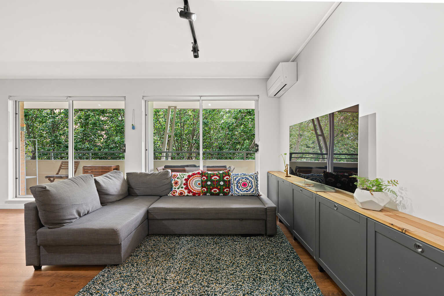 20/20 Close Street Canterbury