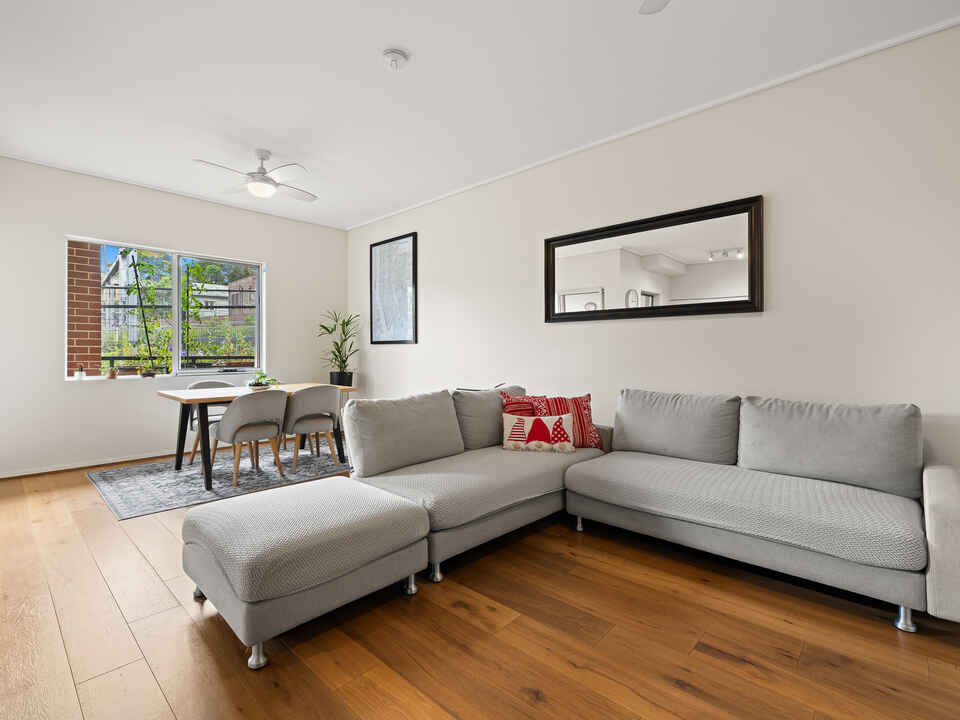 58/20 Close Street Canterbury