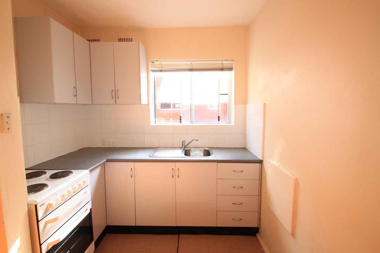 1/52 Crinan Street Hurlstone Park