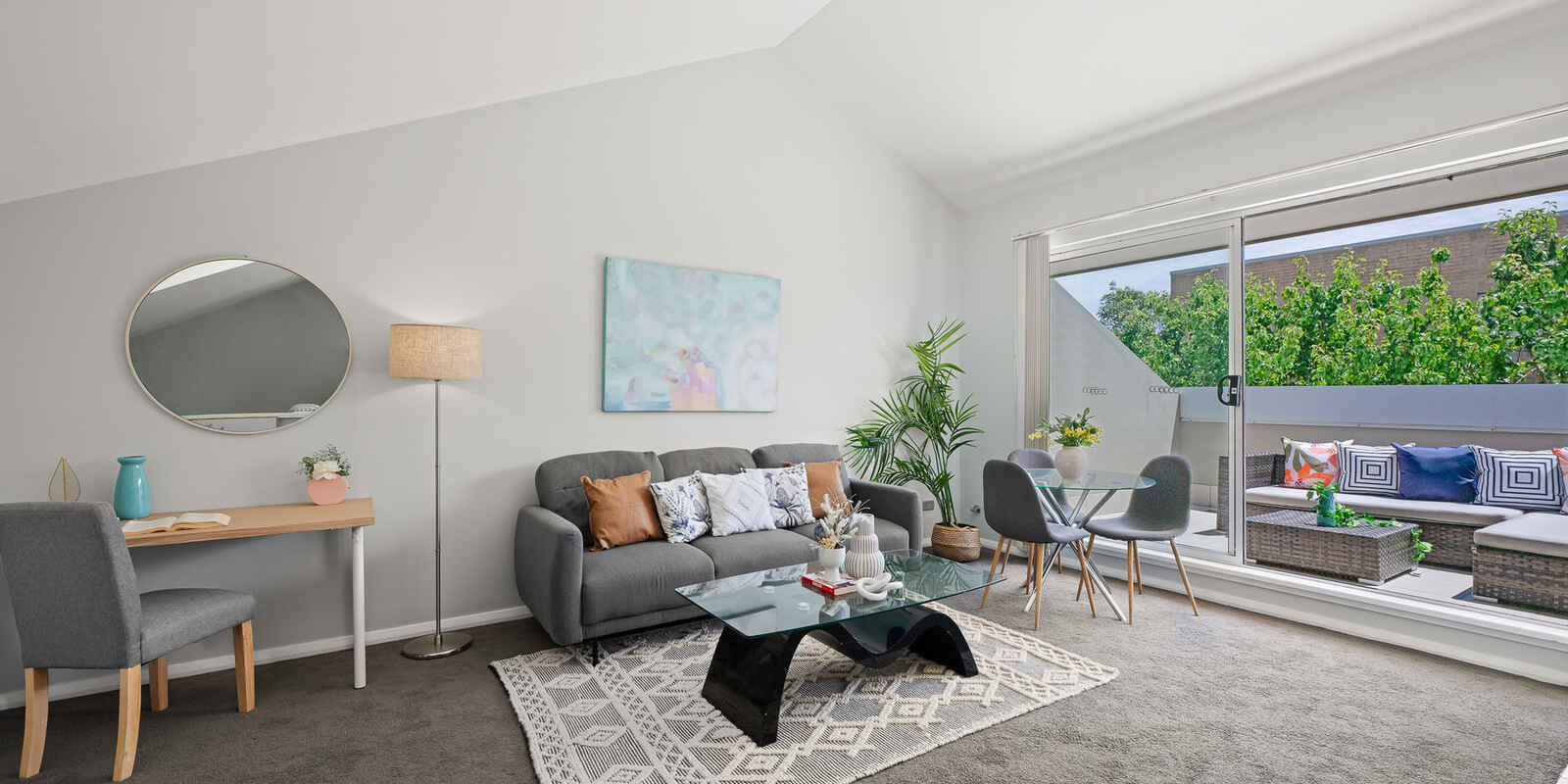 16/20 Close Street Canterbury
