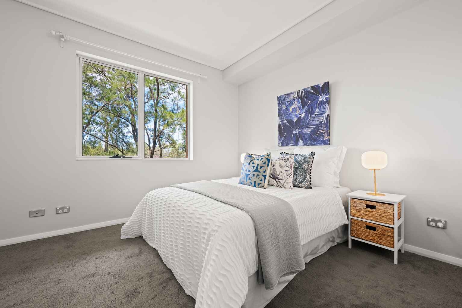 16/20 Close Street Canterbury