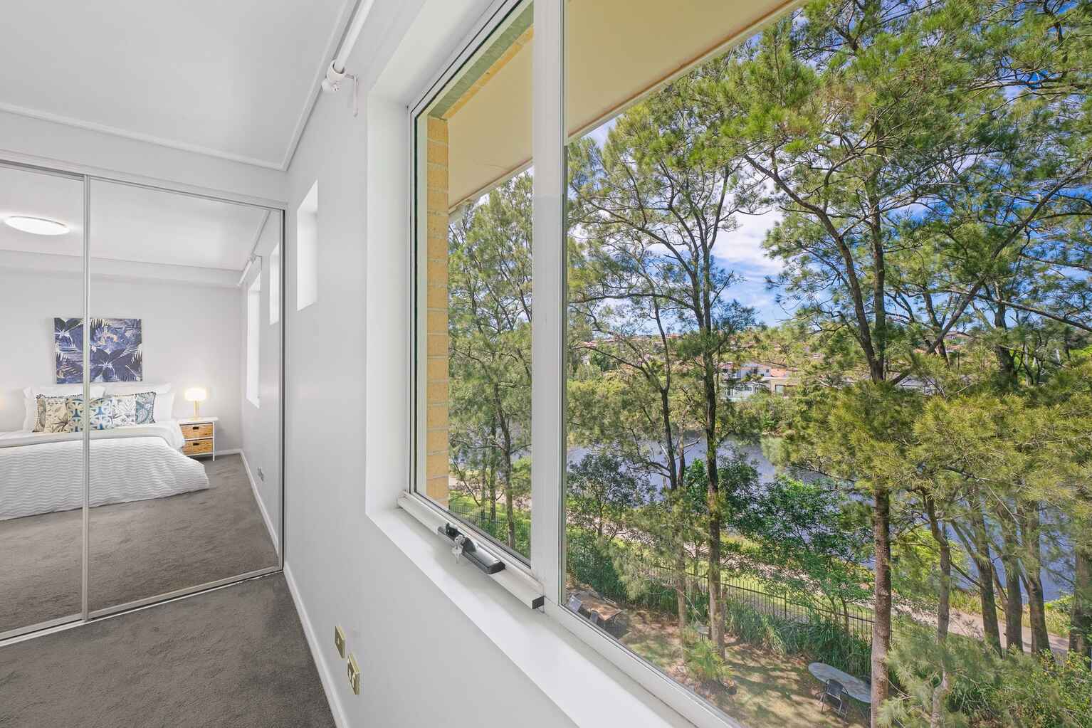 16/20 Close Street Canterbury