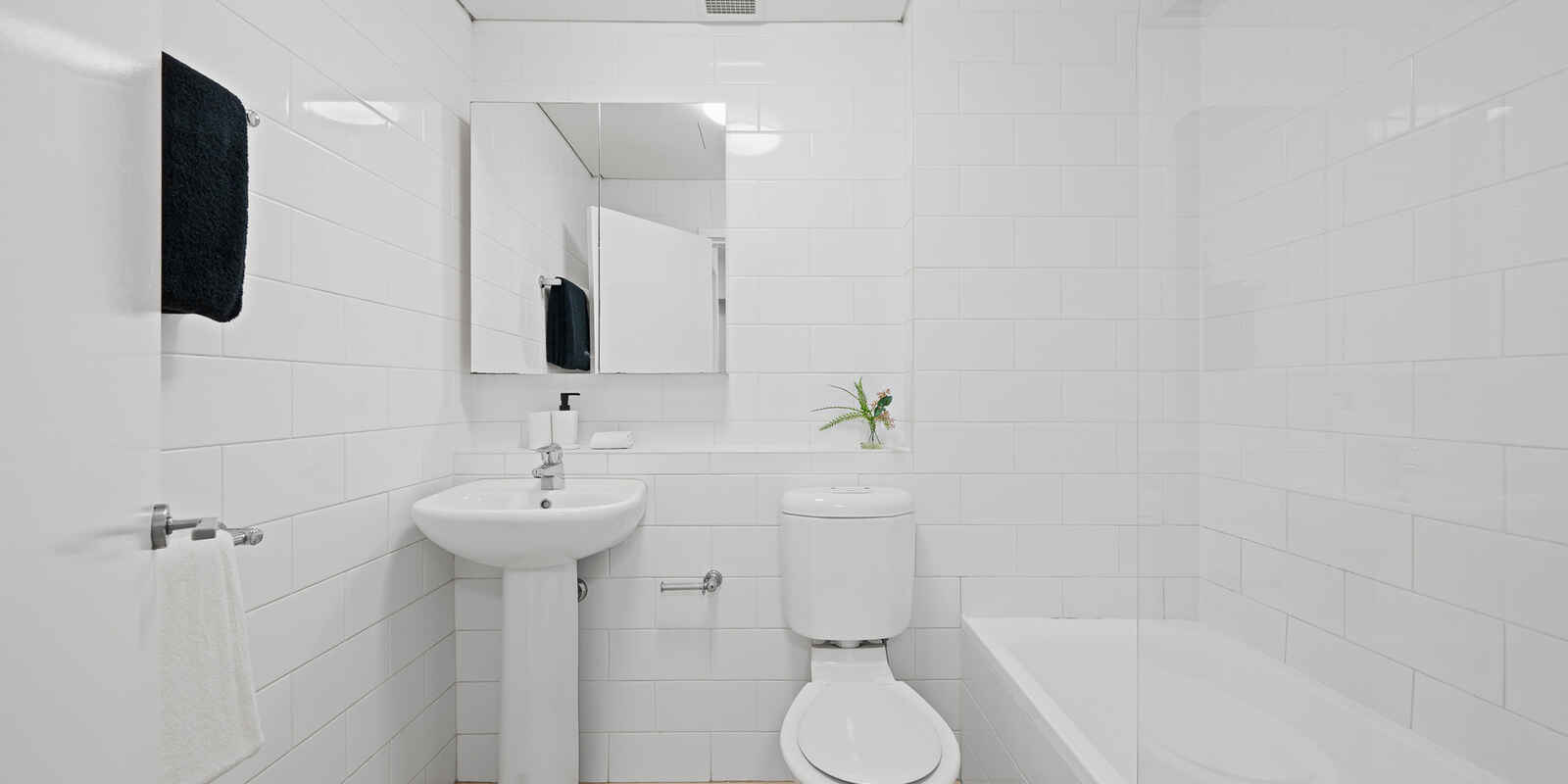 16/20 Close Street Canterbury