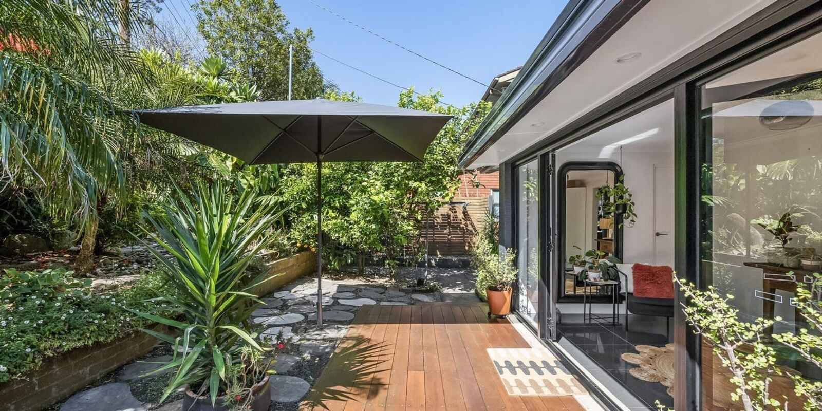 28 Hurlstone Avenue Hurlstone Park