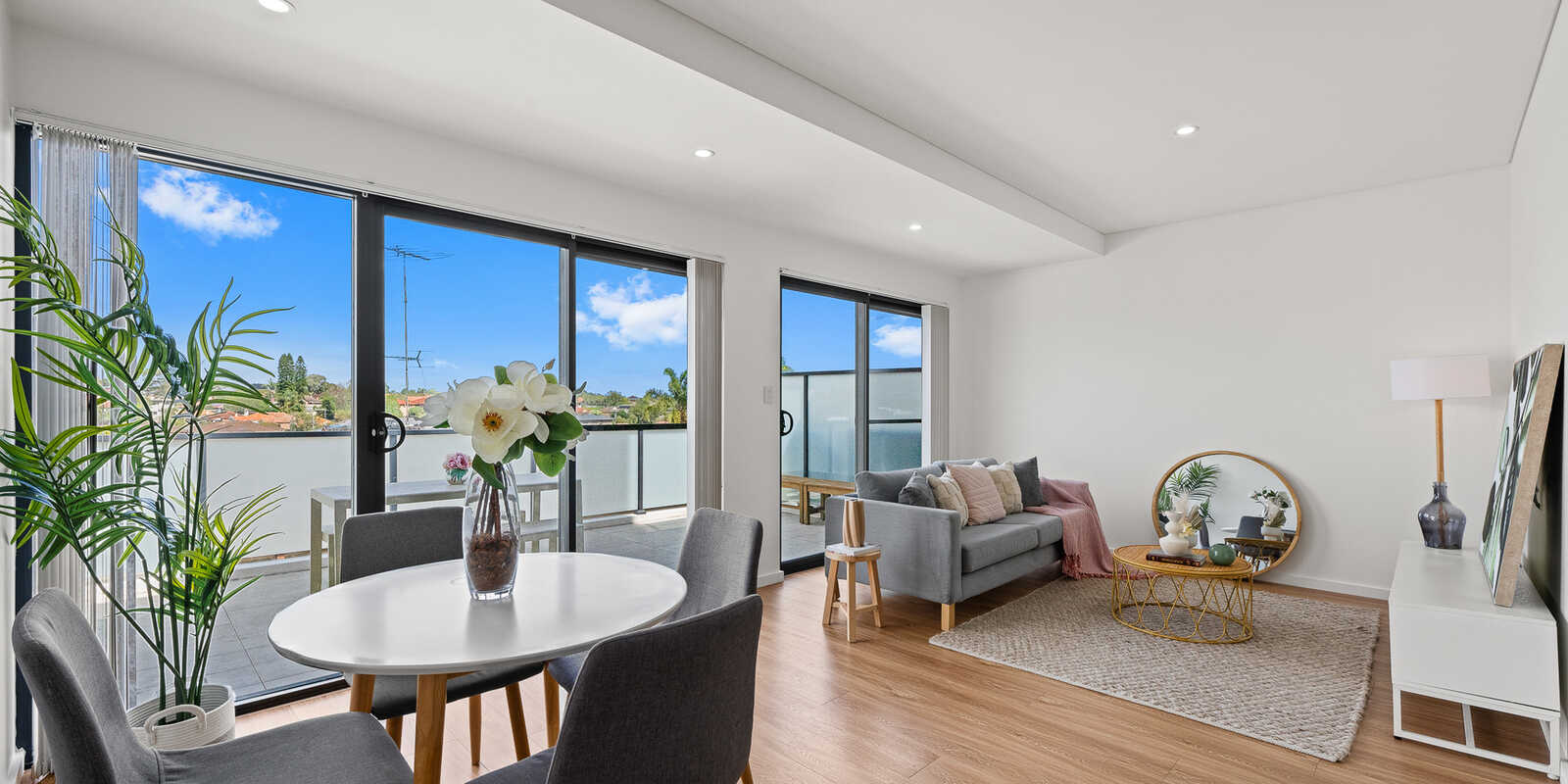 205/2A Cooks Avenue Canterbury 205/2A Cooks Avenue Canterbury