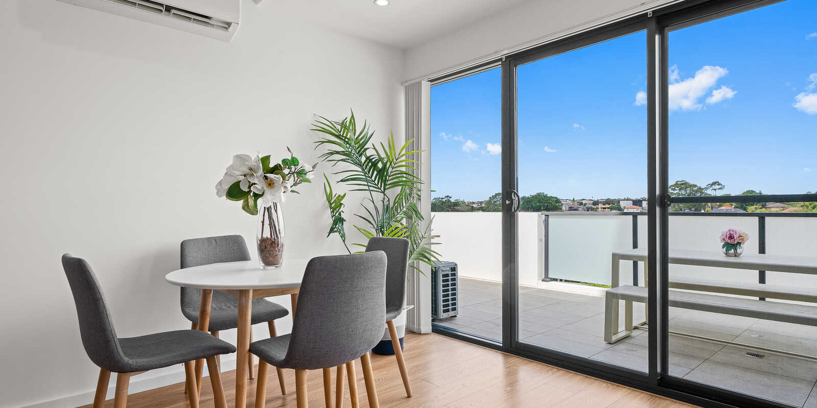 205/2A Cooks Avenue Canterbury 205/2A Cooks Avenue Canterbury
