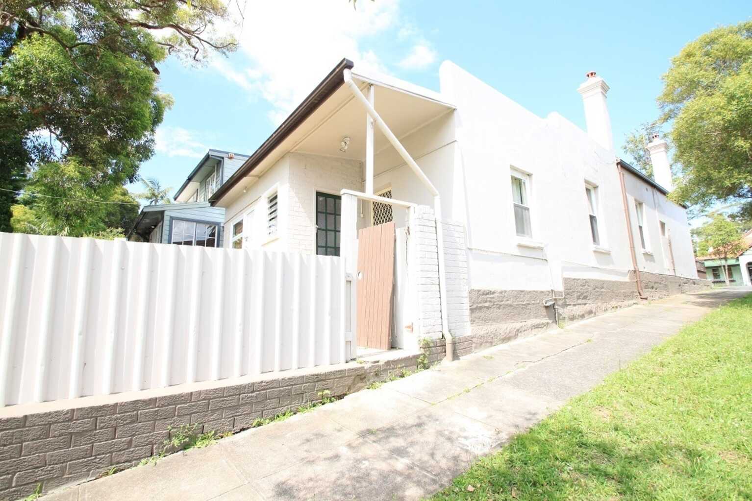 2/320 Annandale Street Annandale