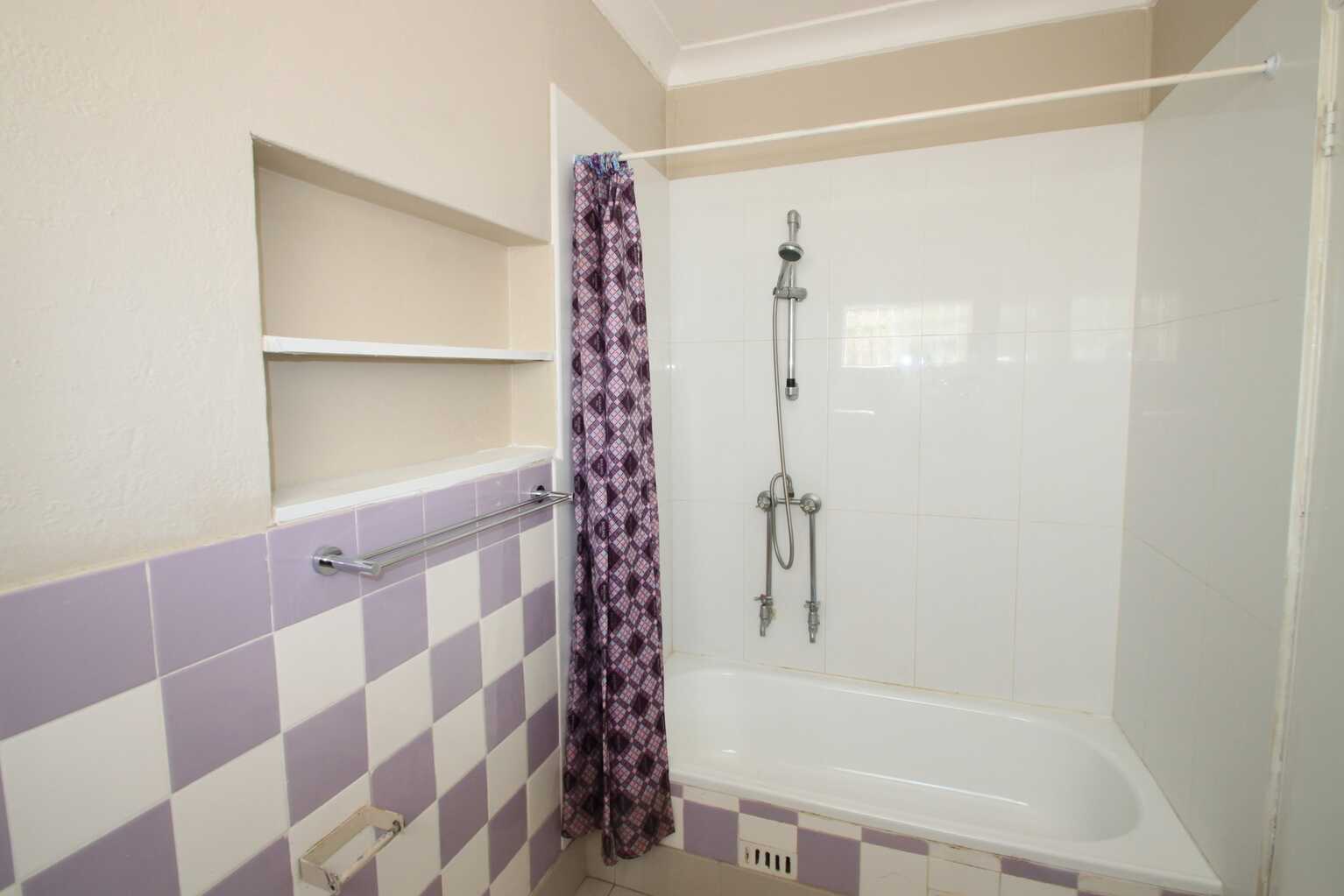 2/320 Annandale Street Annandale