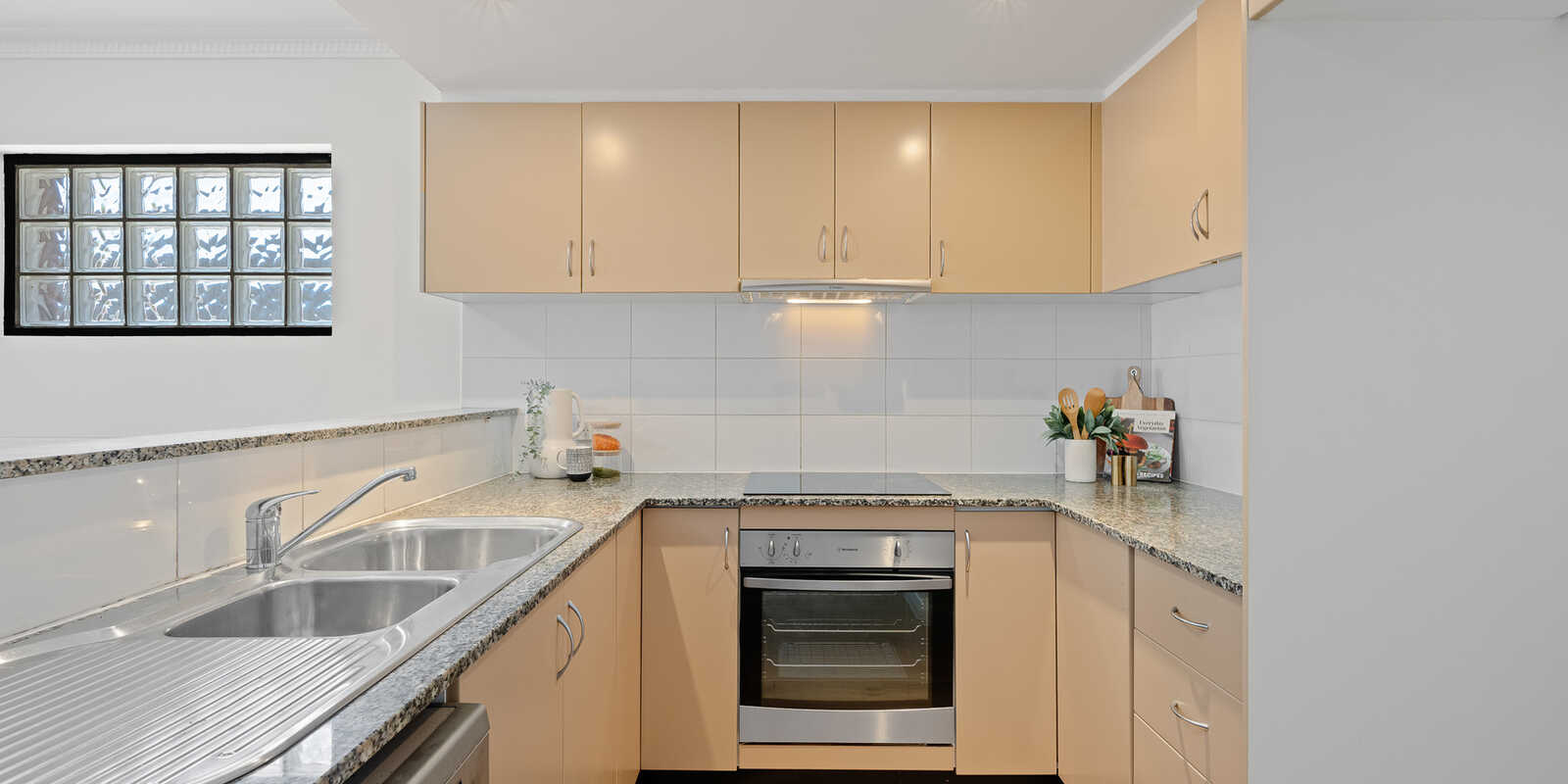 2/30  Enfield Street Marrickville