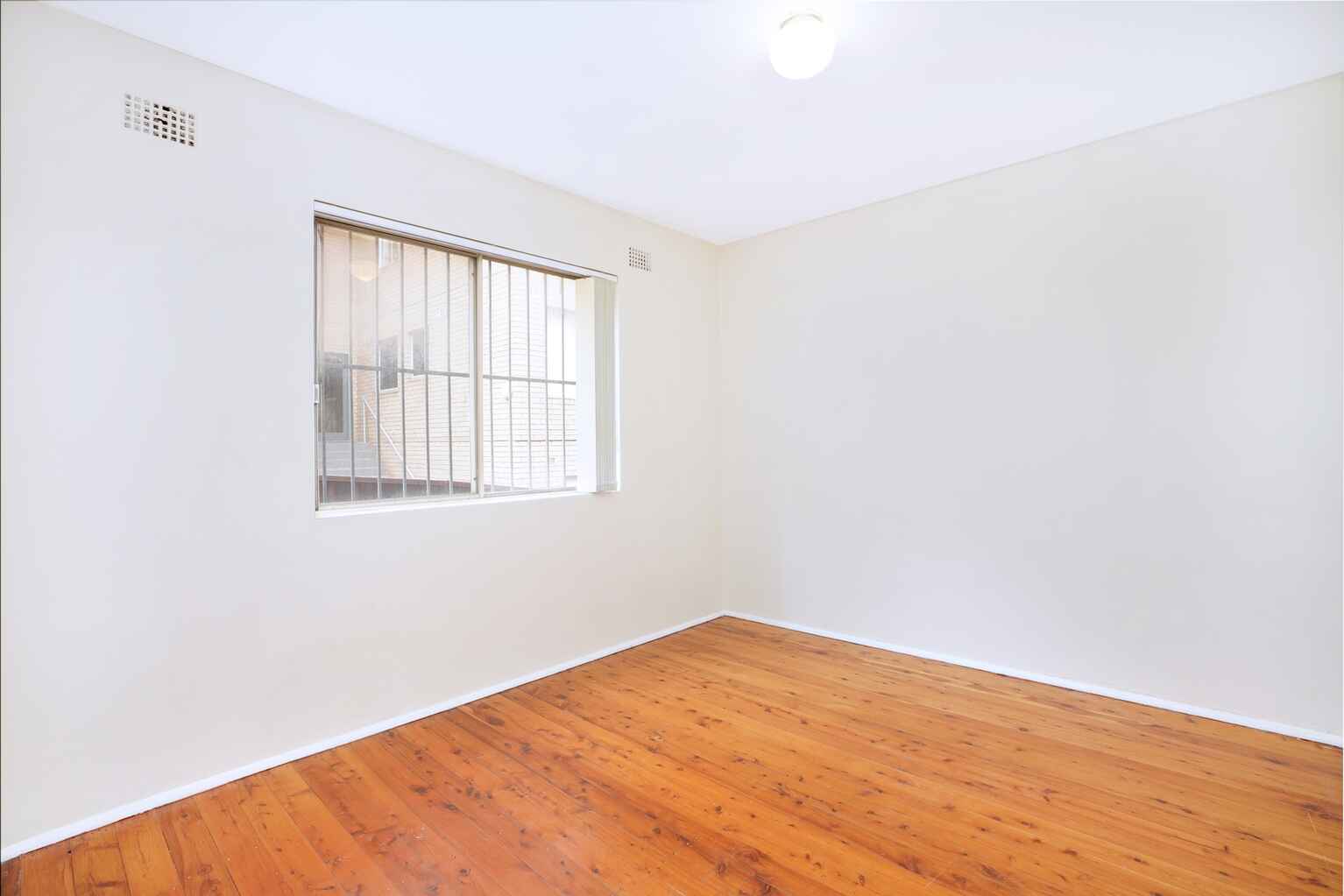 2/20 Bayley Street Marrickville