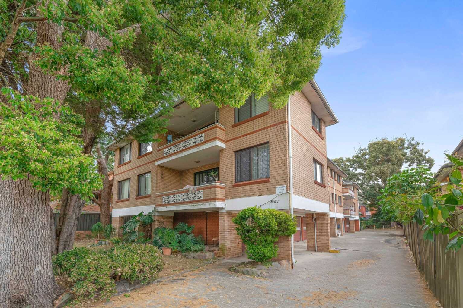 6/19-21 Perry Street Campsie
