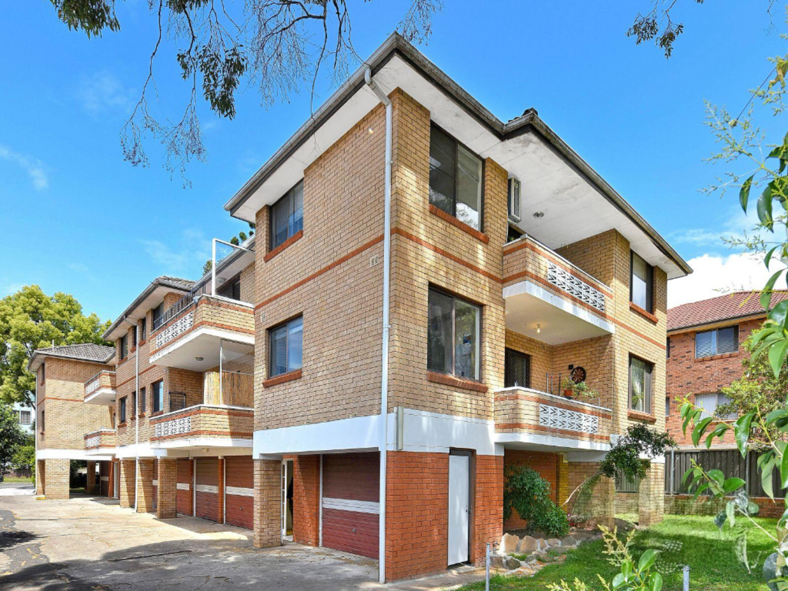6/19-21 Perry Street Campsie