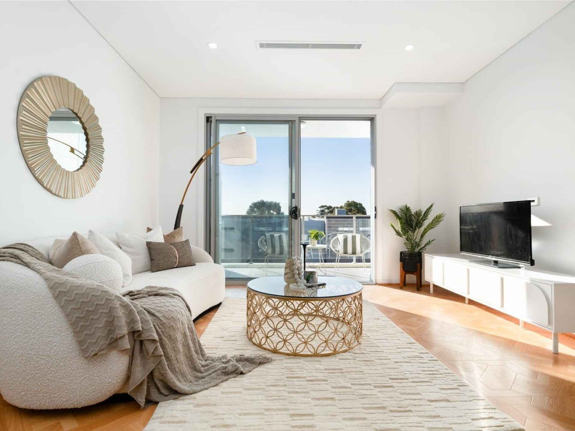 406/4 Broughton Street Canterbury