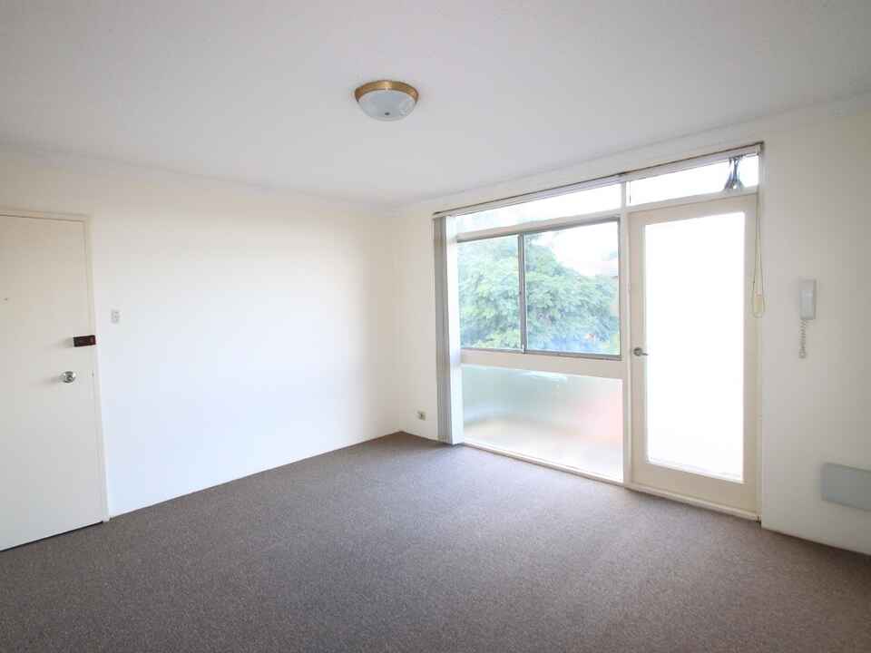 11/11-13 Tavistock Road Homebush West