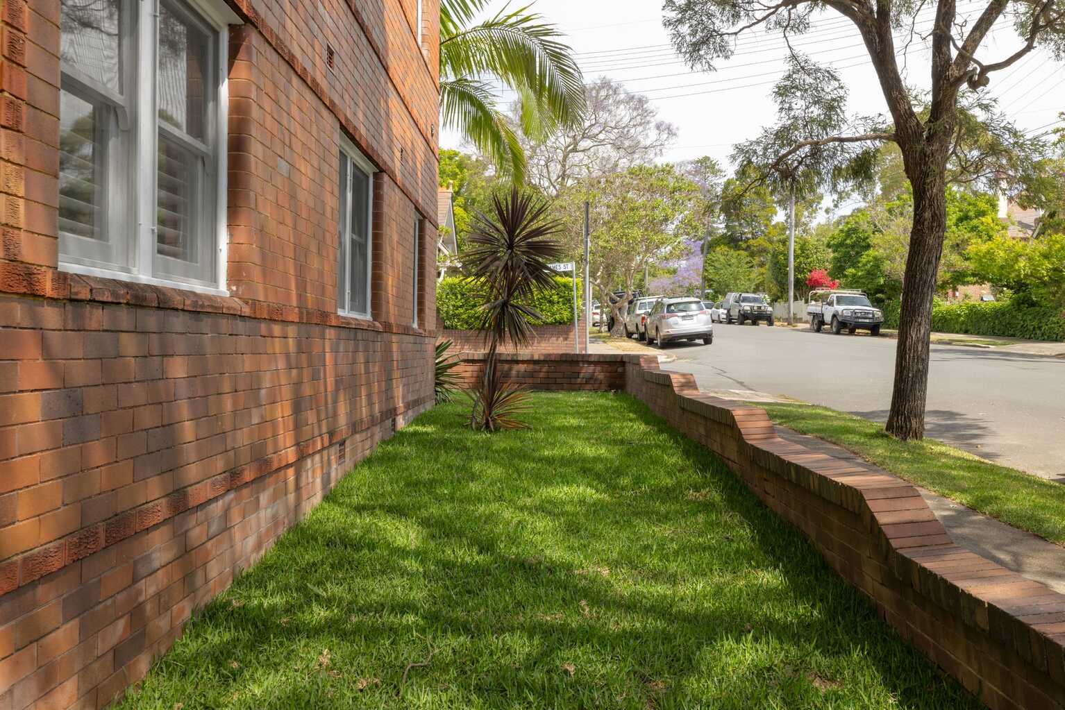 1/52 Henson Street Summer Hill