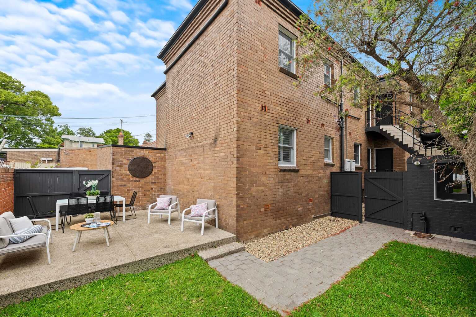 2/52 Henson Street Summer Hill 2/52 Henson Street Summer Hill