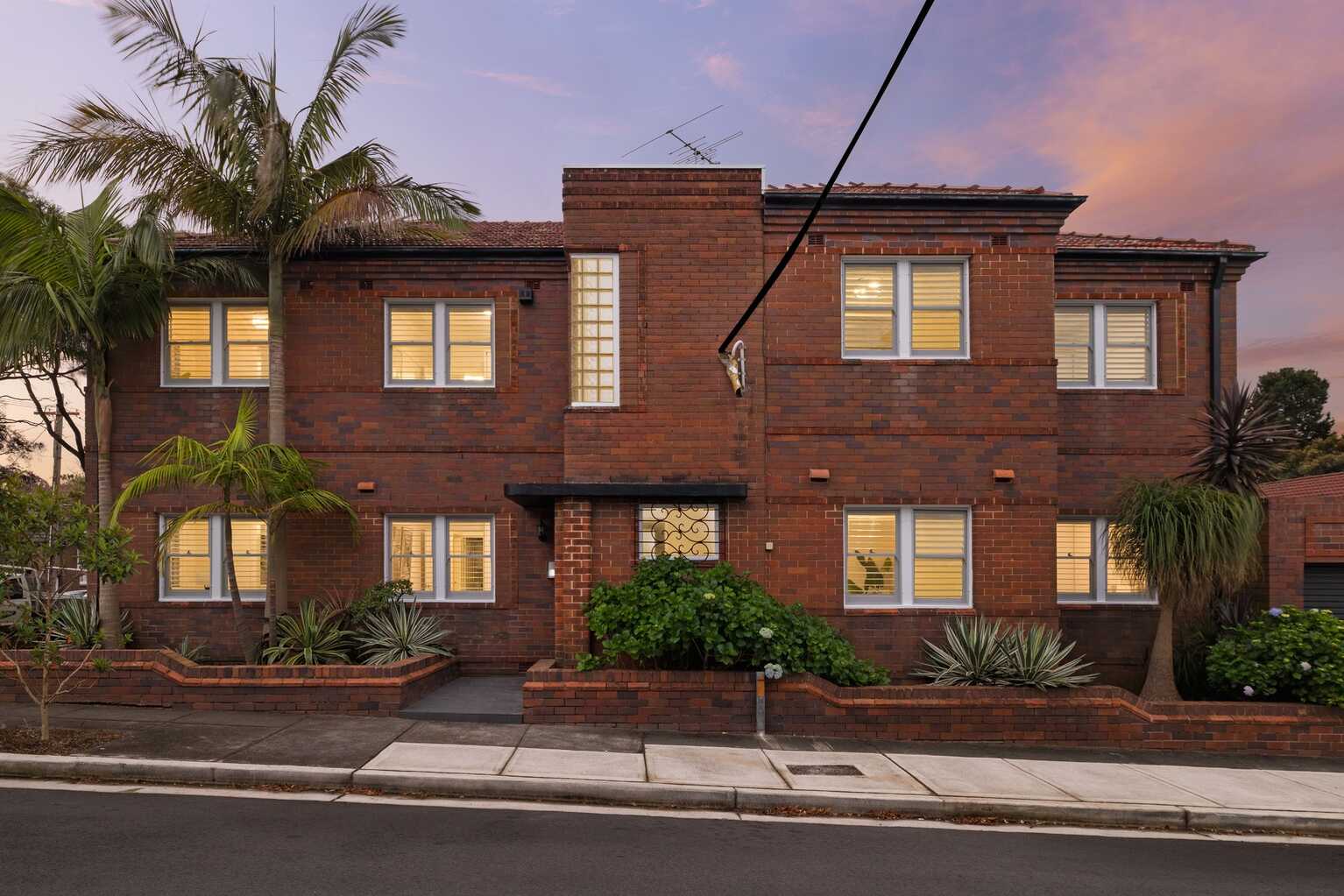 2/52 Henson Street Summer Hill 2/52 Henson Street Summer Hill