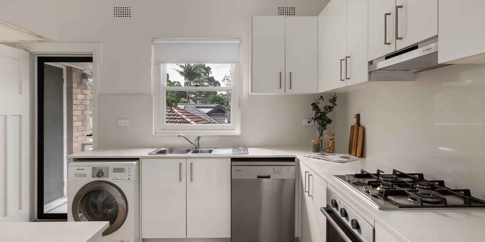 4/52 Henson Street Summer Hill