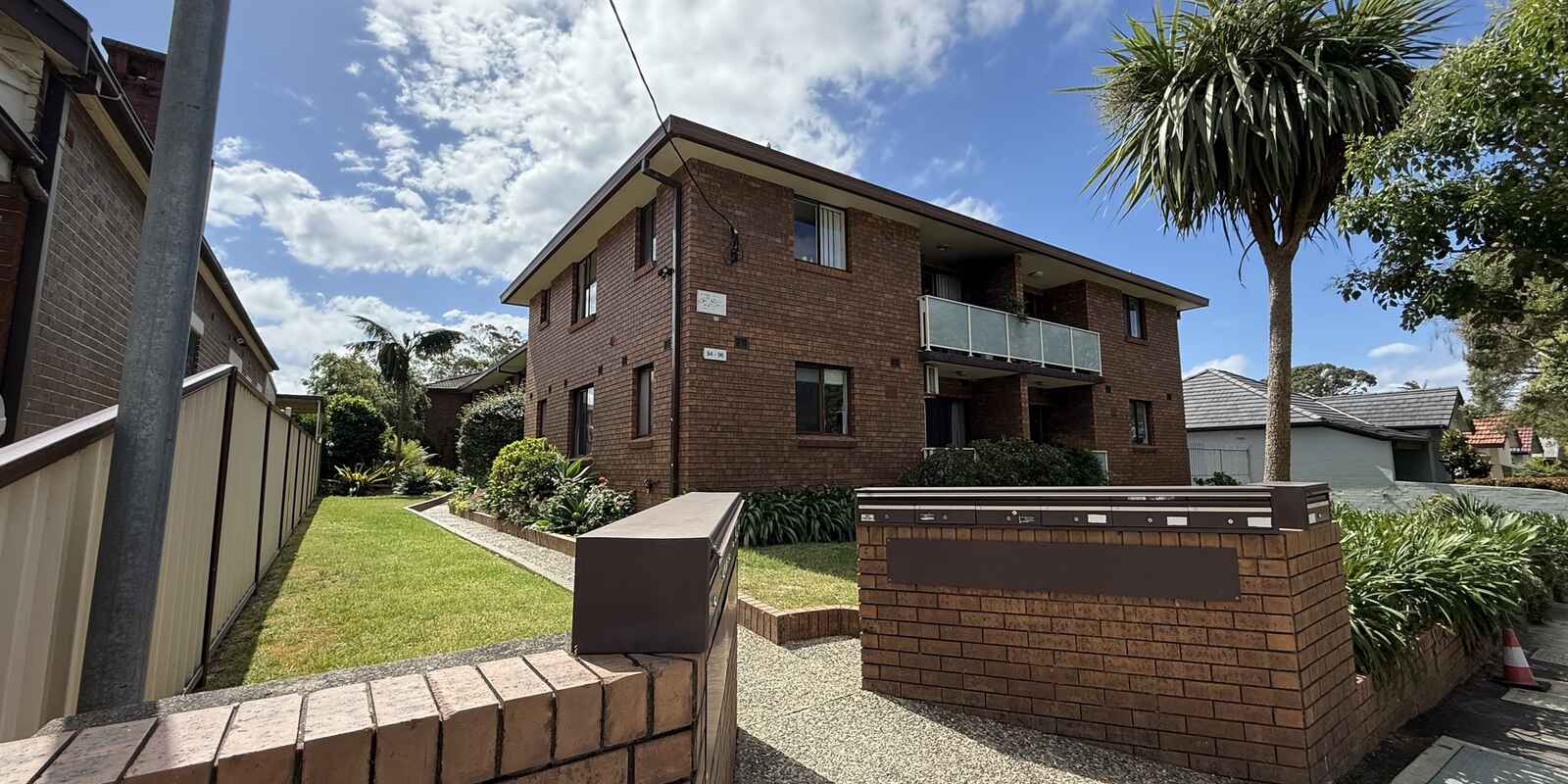 11/94 Windsor Road Dulwich Hill
