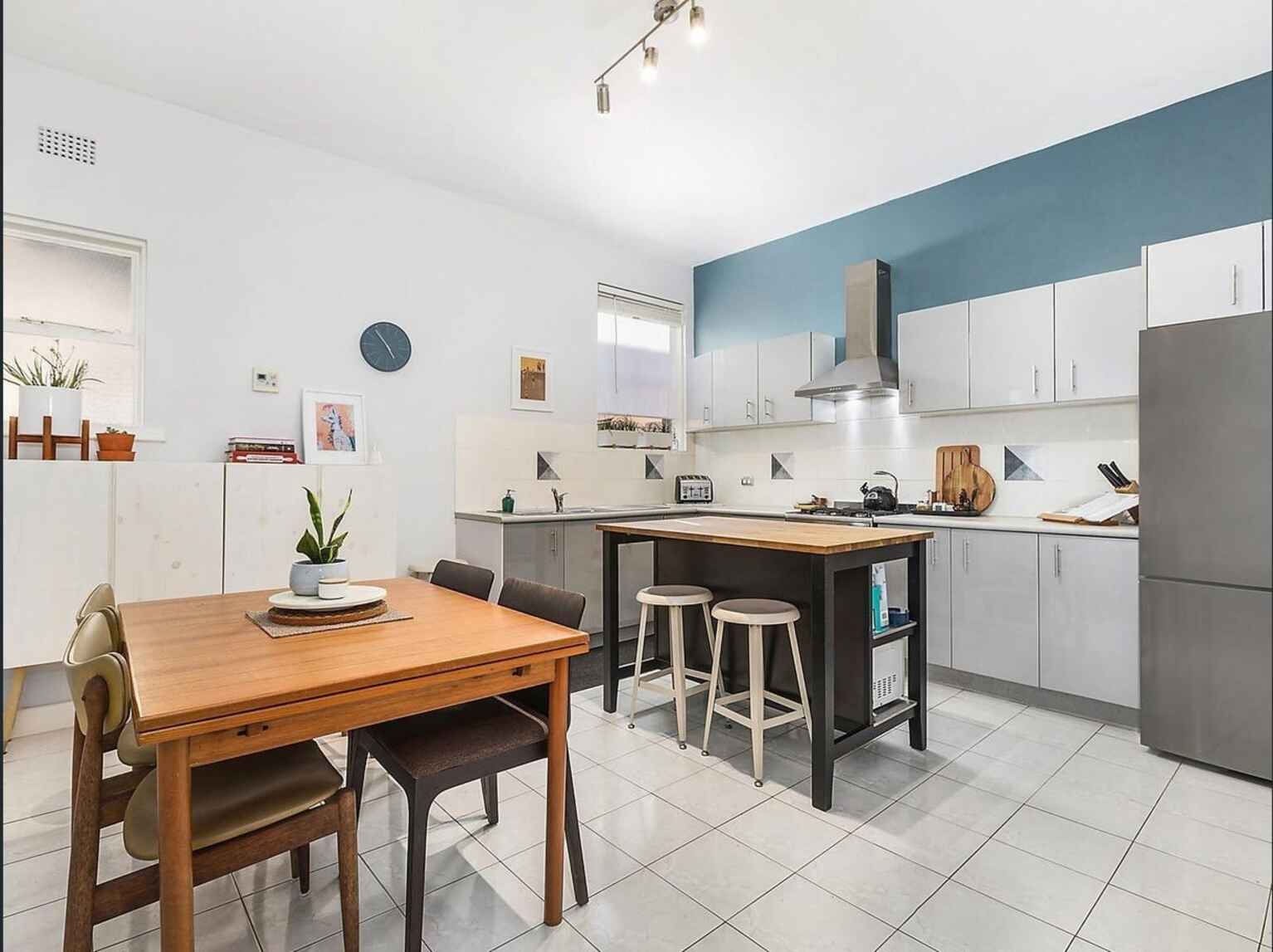 2/34 Forest Road Arncliffe