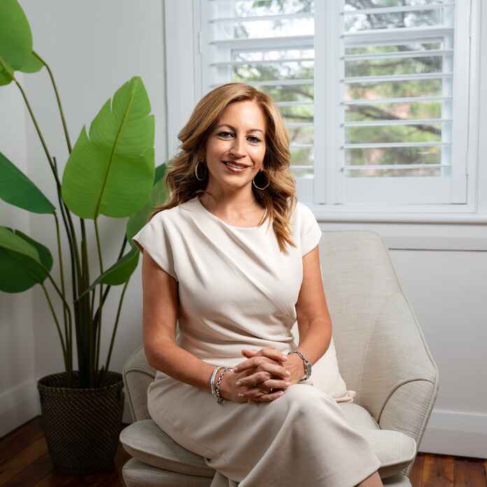 Adriana Dendrinos Adriana Dendrinos