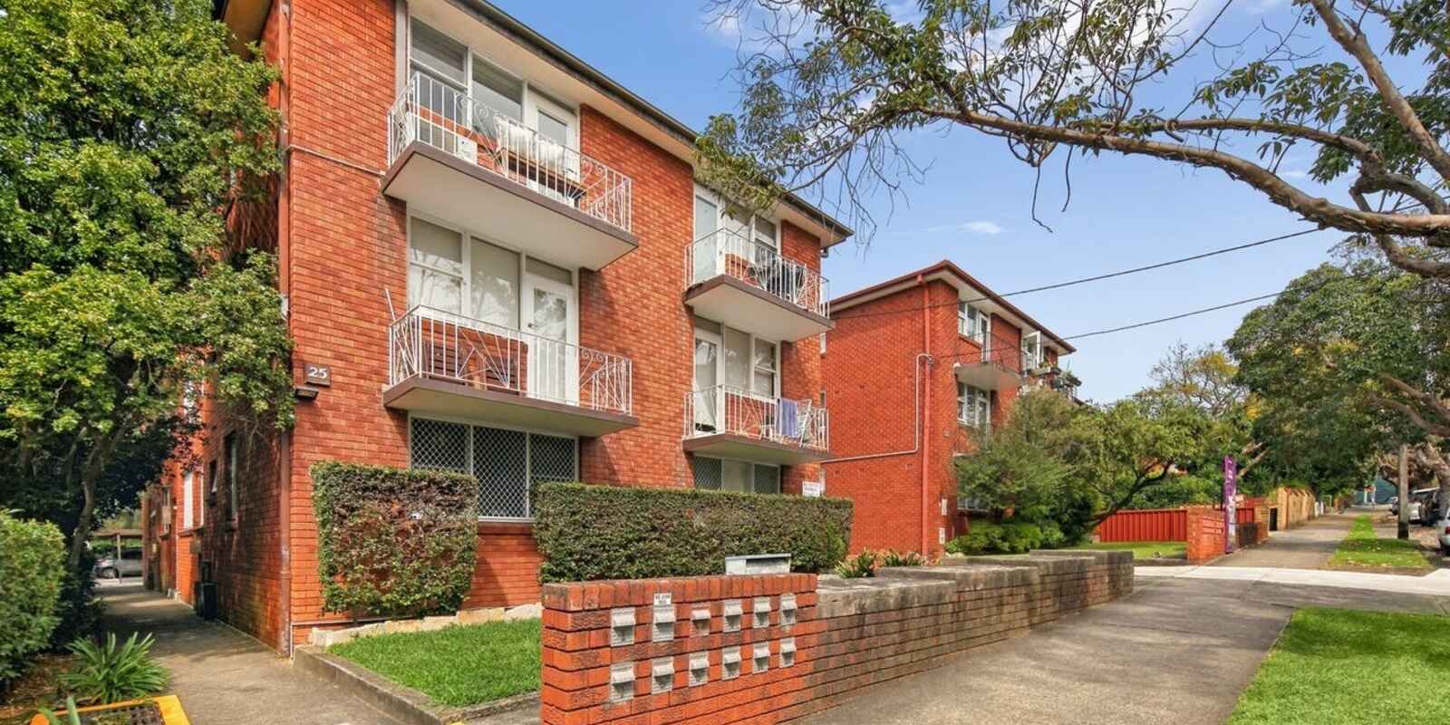 12/25 Orpington Street Ashfield