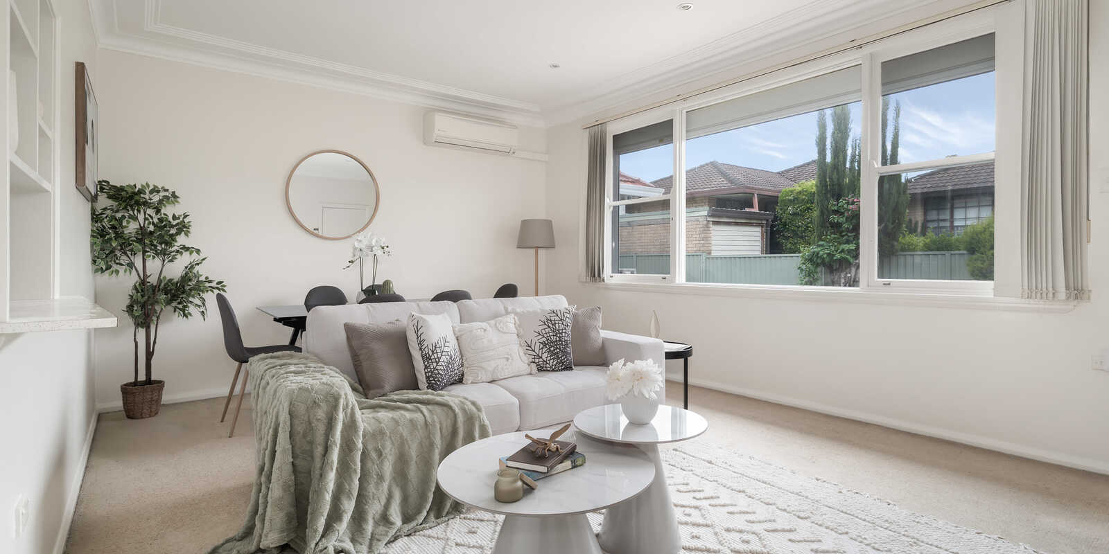 4/15 Solander Street Monterey