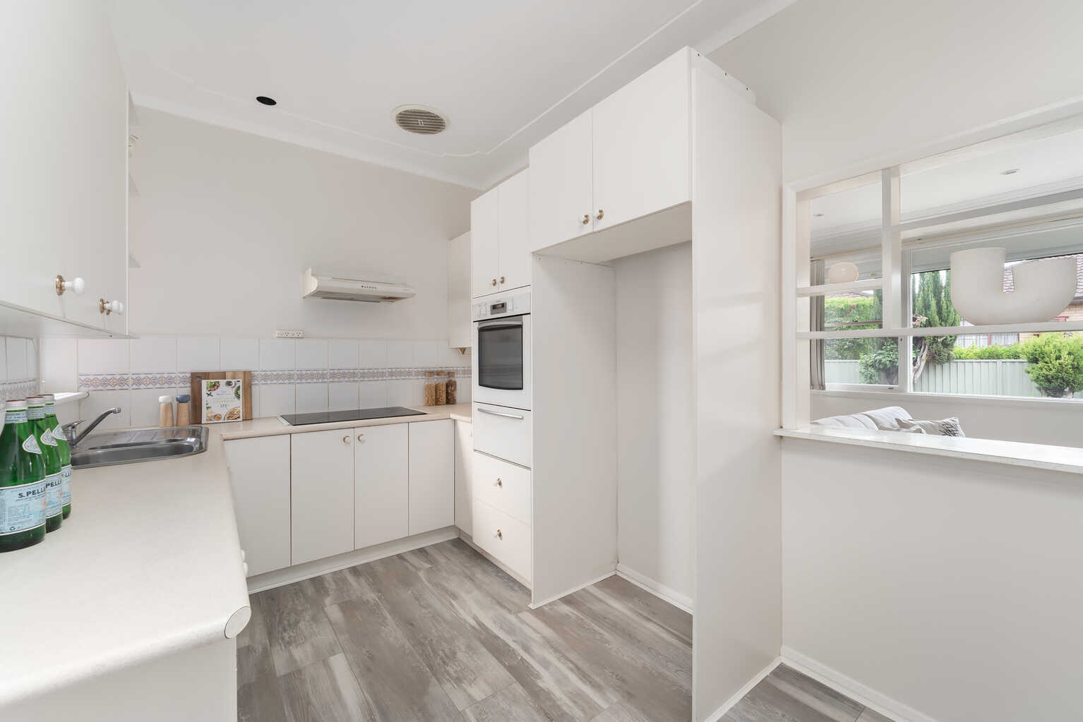 4/15 Solander Street Monterey