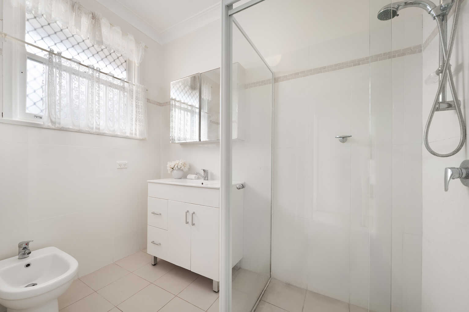 4/15 Solander Street Monterey