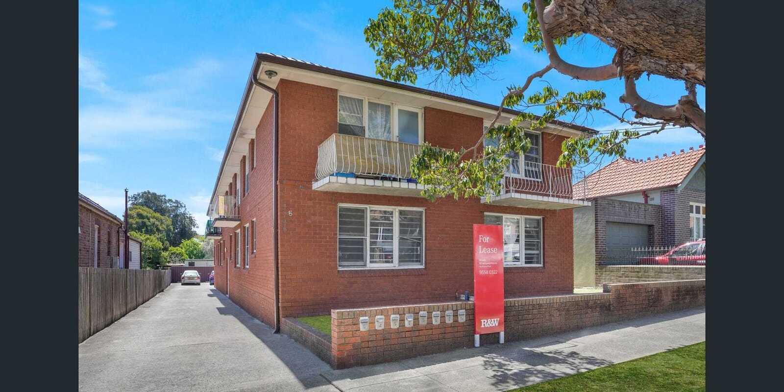8/5 Osgood Avenue Marrickville