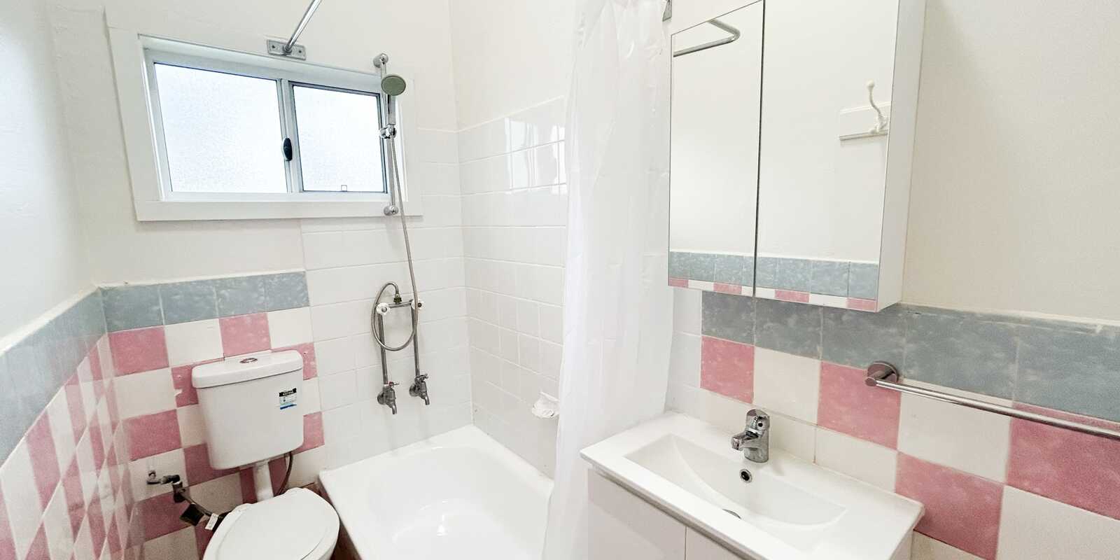 1/320 Annandale Street Annandale